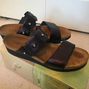 Naot Ashley Peacock Leather Sandals Sz 10/42